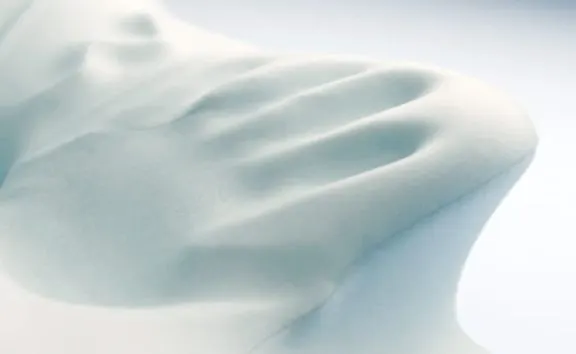 Close-up of the curved neck edge of the memory foam
